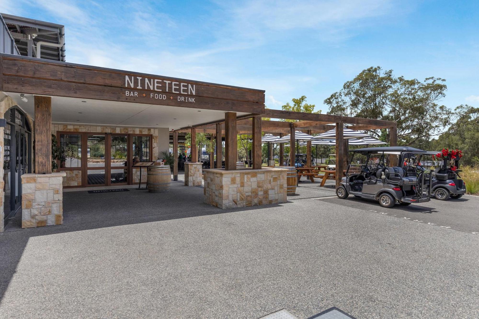 Grand Mercure The Vintage Pokolbin Exterior photo
